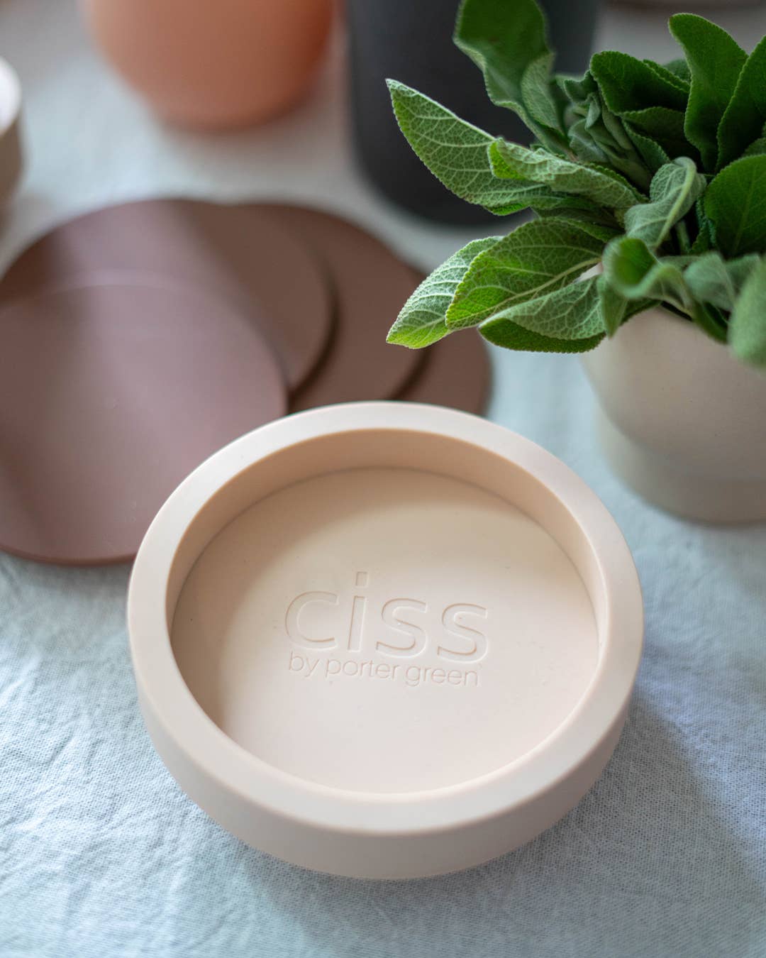 Unbreakable Silicon Coasters – Latte | Donkey