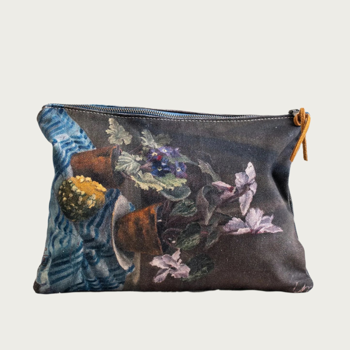 VIOLETS ZIP CLUTCH