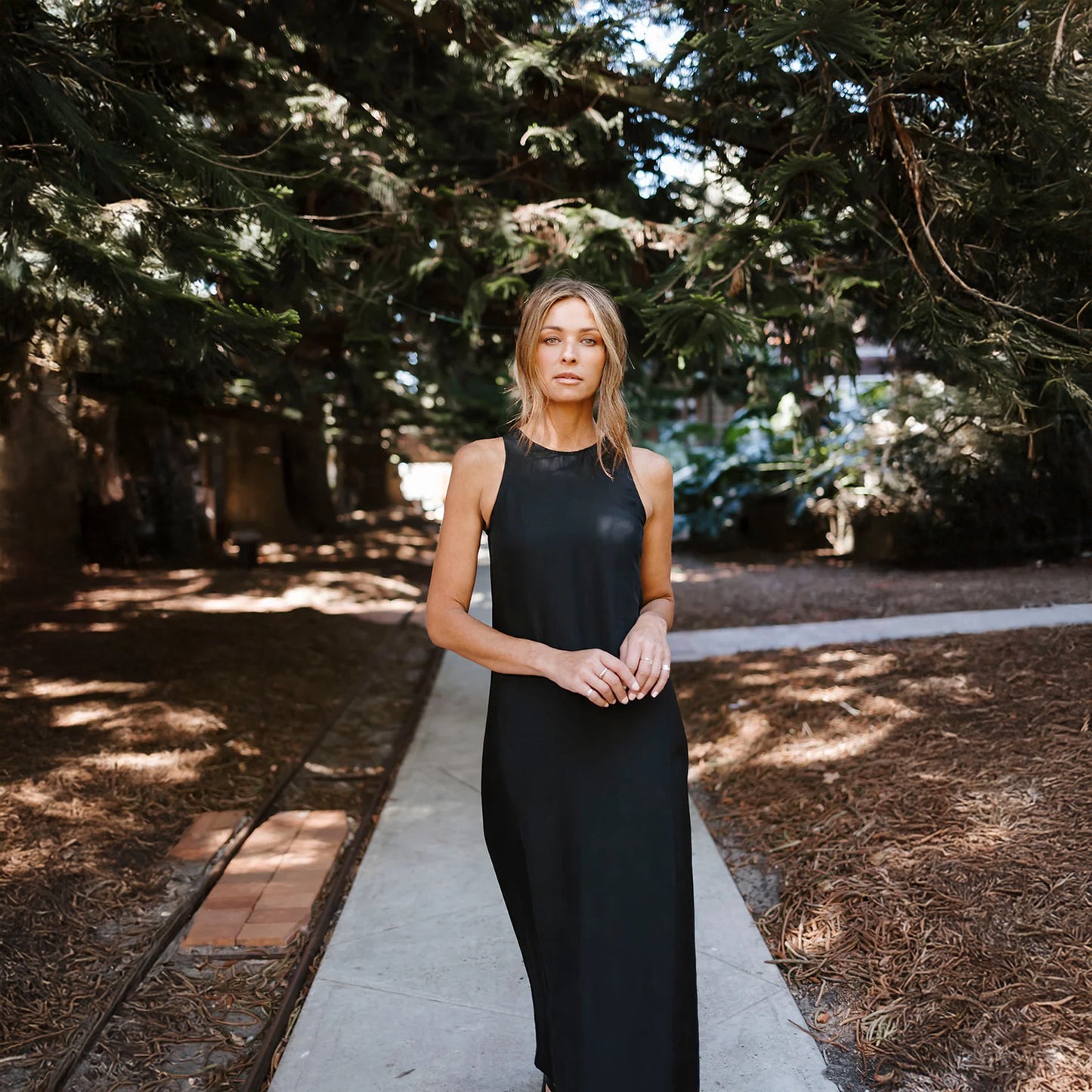 ARIA MAXI DRESS – BLACK
