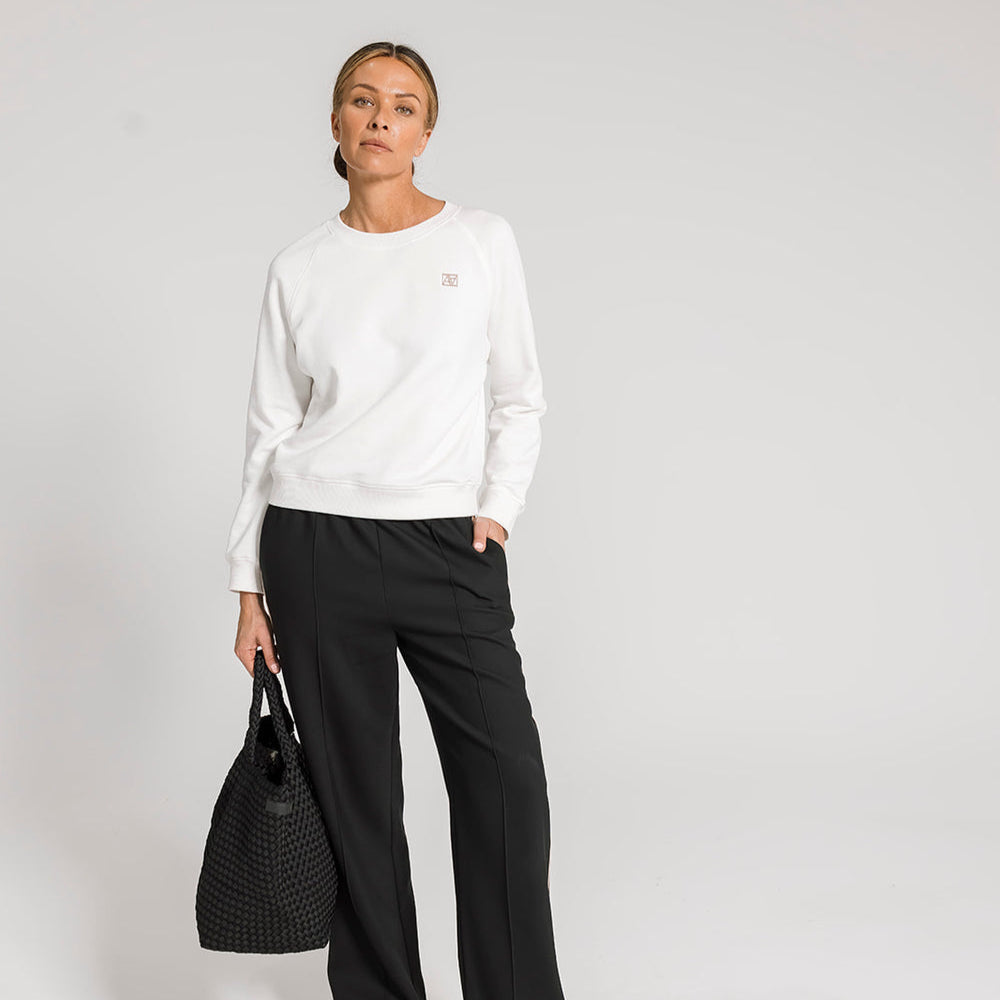 AA LOGO CREW NECK SWEATER