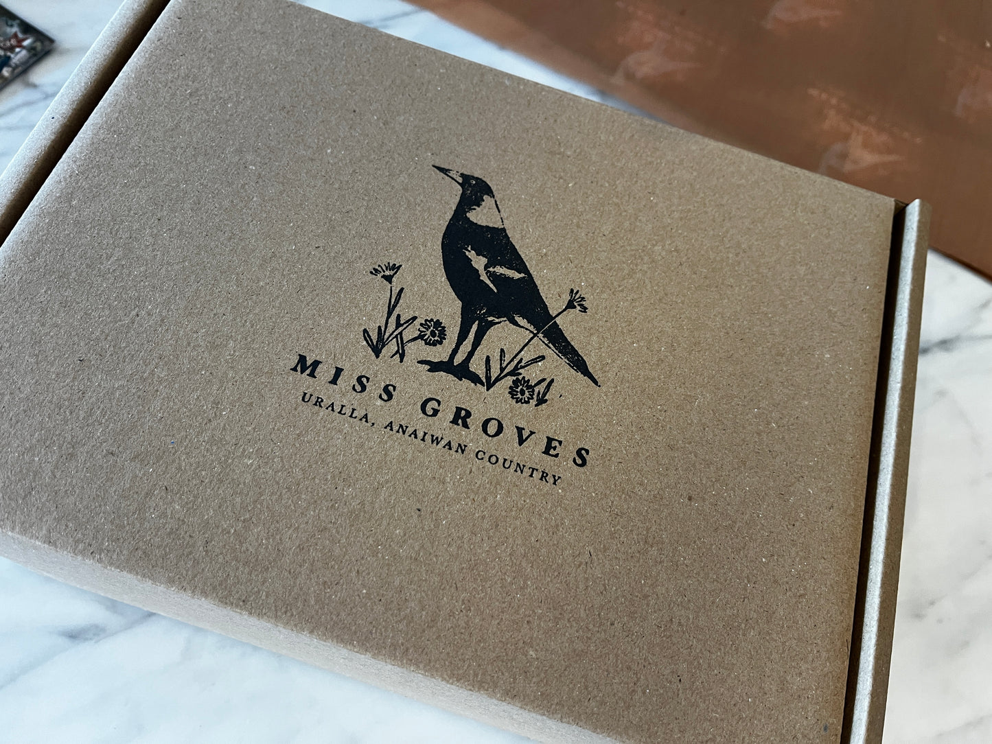 DOBSONS + MISS GROVES GIN GIFT BOX