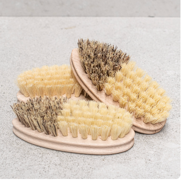VEGETABLE BRUSH