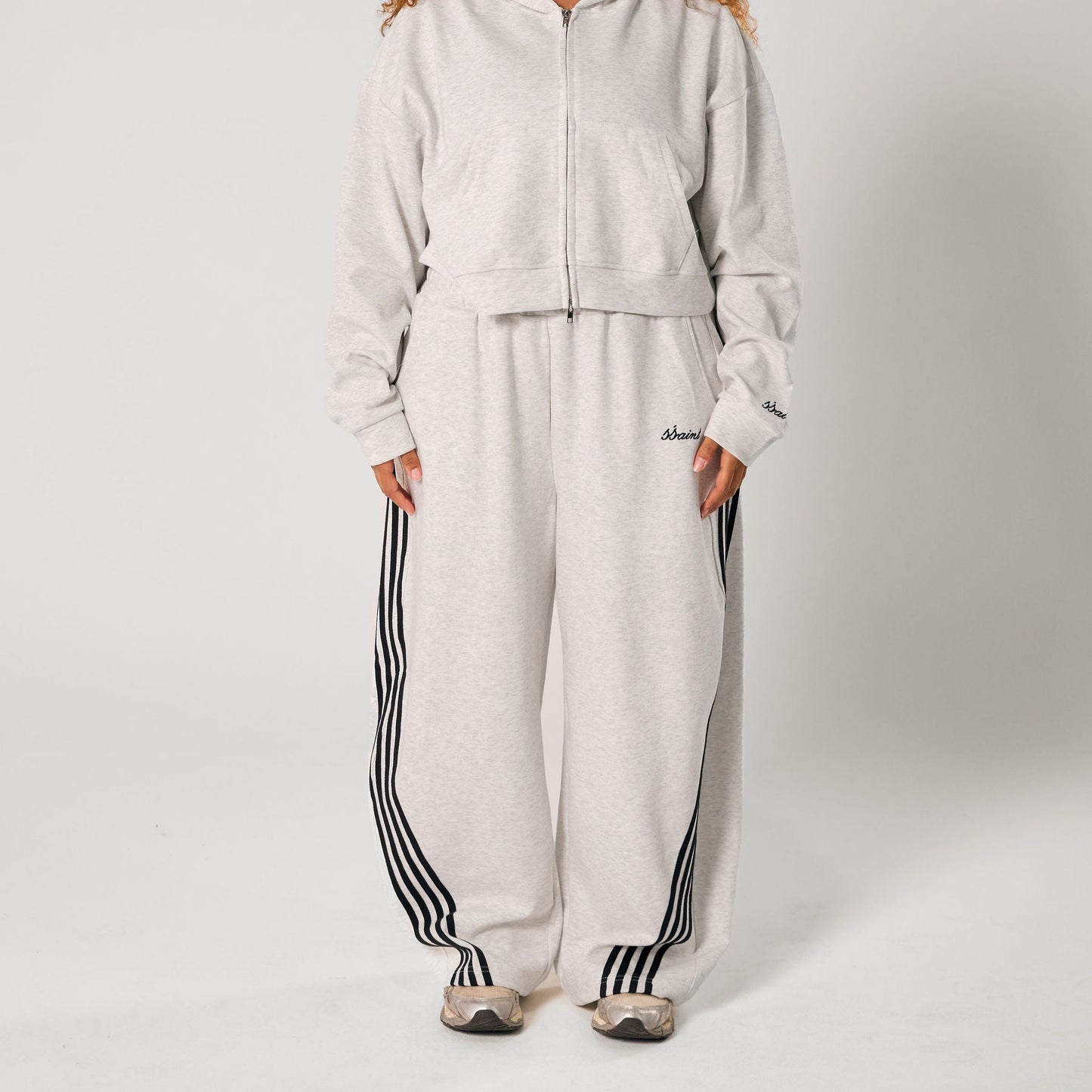 SŚAINT BARREL PANTS – GREY
