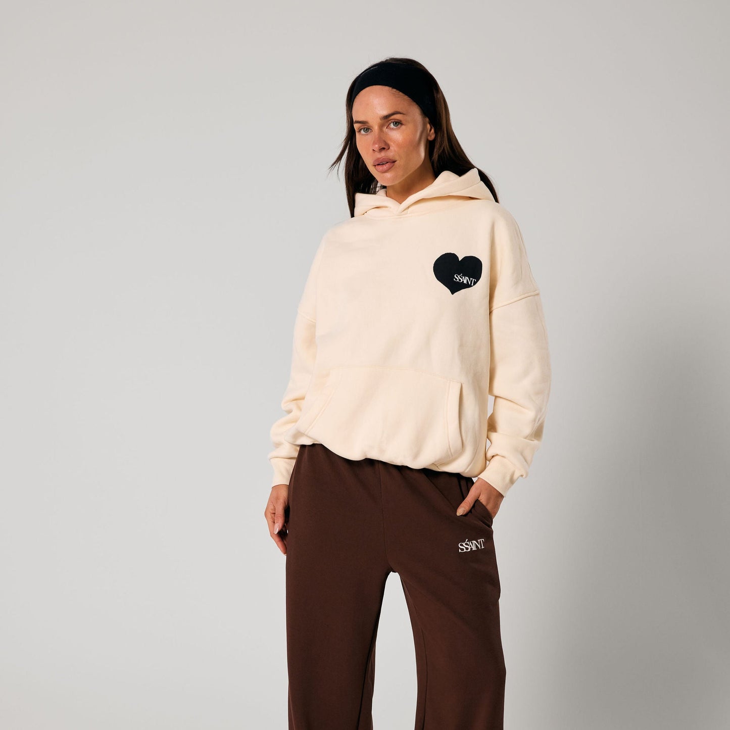 SŚAINT HEART HOODIE – BUTTER