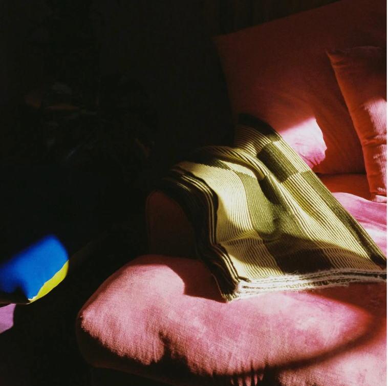 BLANKETS + THROWS