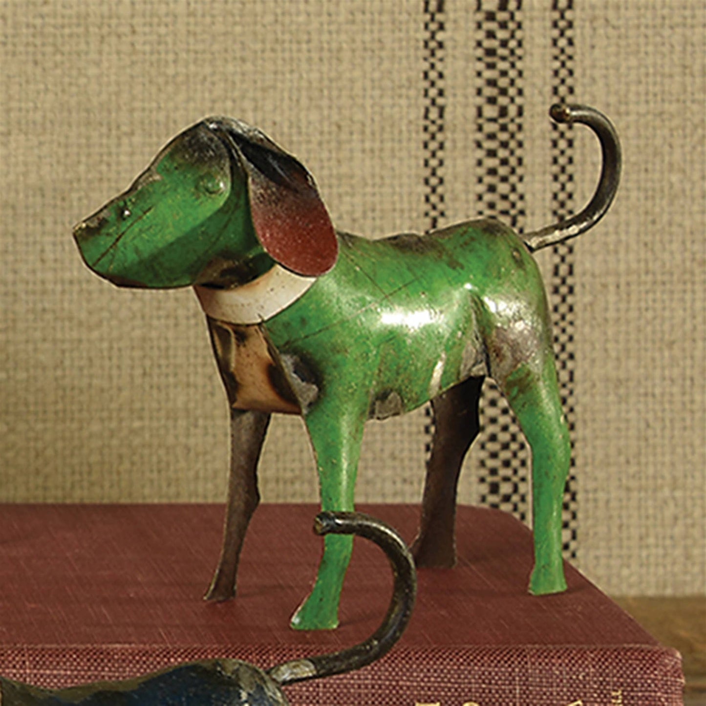 METAL DOGS - ASSORTED COLOURS
