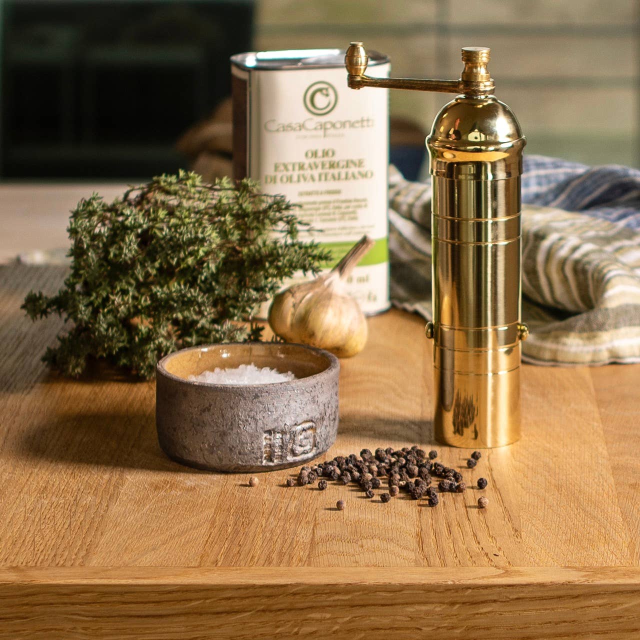 THE ORIGINAL 'SMALL BRASS MILL' - 7" PEPPER GRINDER