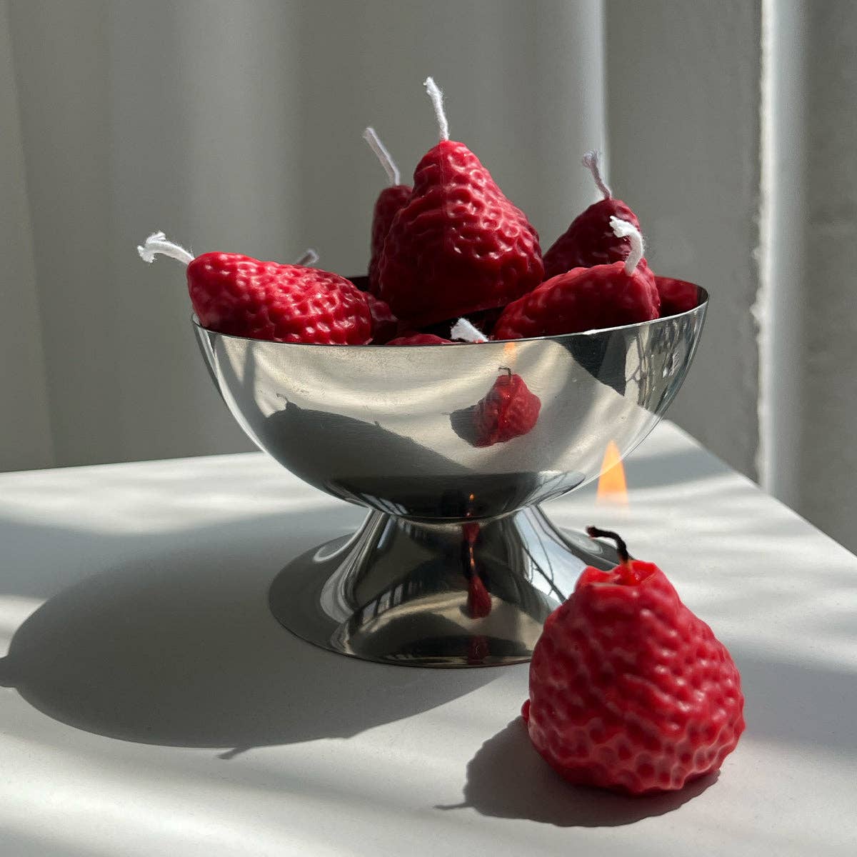 STRAWBERRY CANDLE – 6 PACK