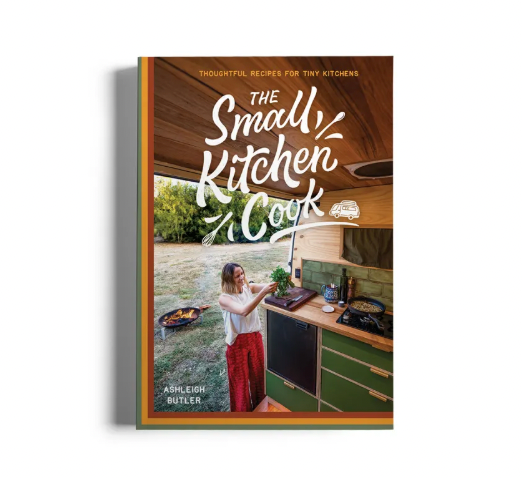 THE SMALL KITCHEN