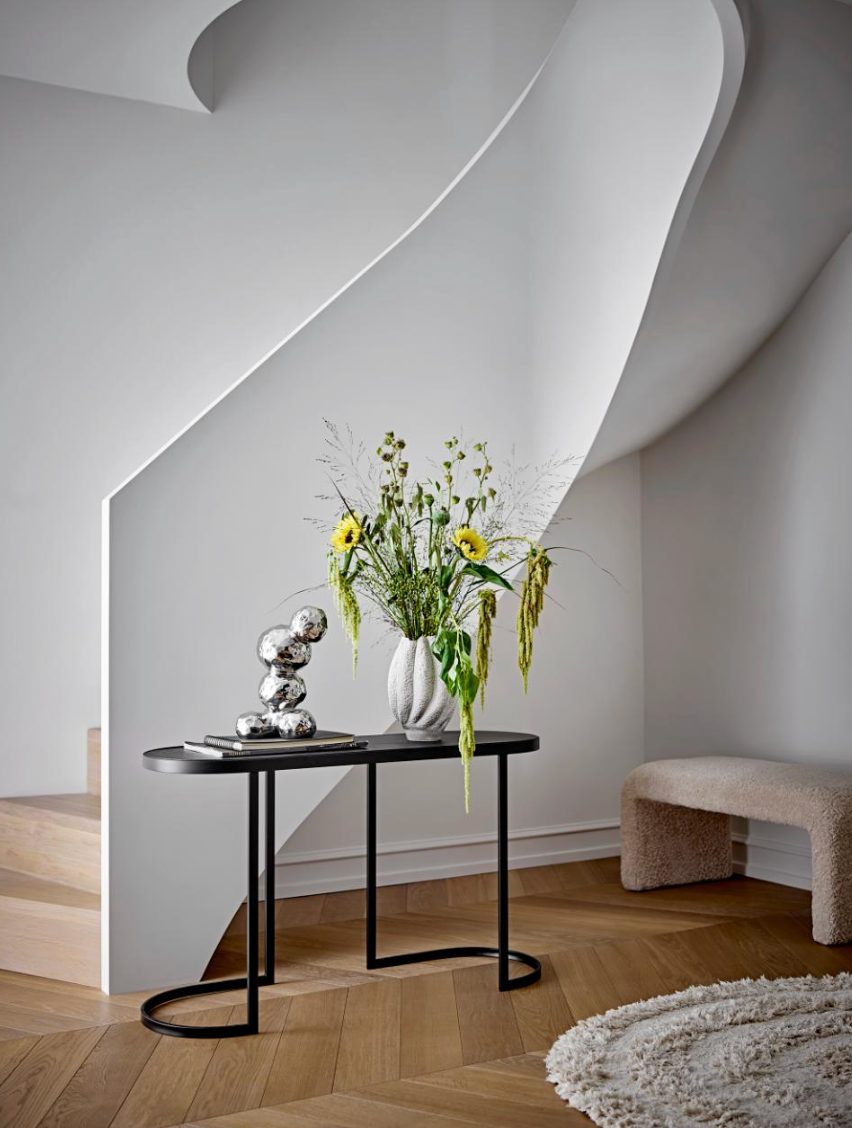 Bobby Deco Silver Sculpture