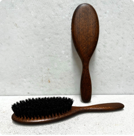 HAIR BRUSH OVAL DARK