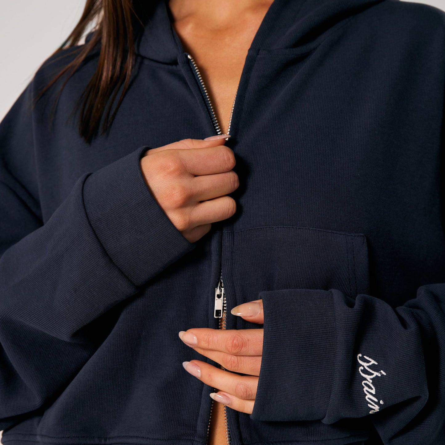 SŚAINT CROPPED HOODIE – NAVY