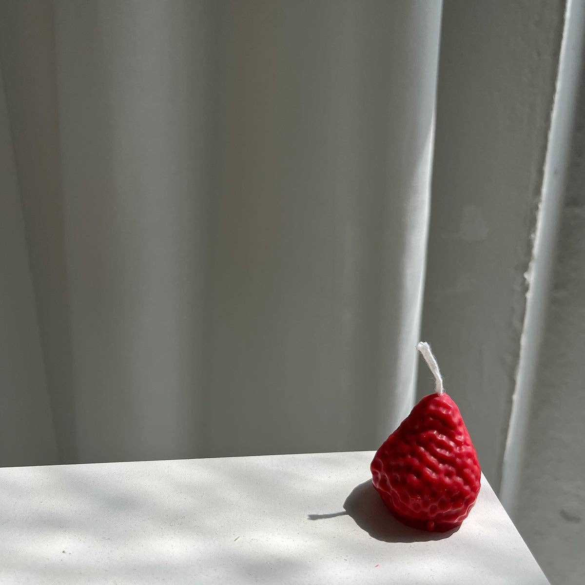 STRAWBERRY CANDLE – 6 PACK