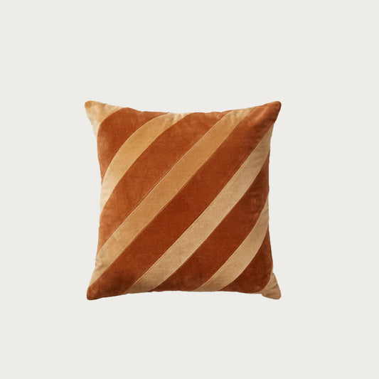MILLY CUSHION – APRICOT-SALMON