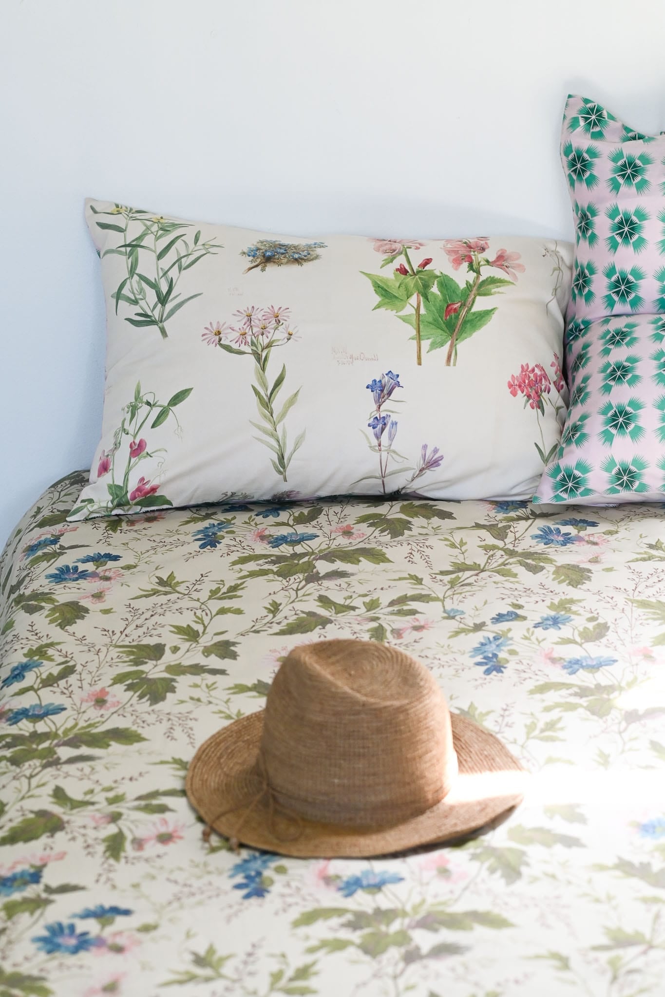 LAZYBONES PILLOW CASES